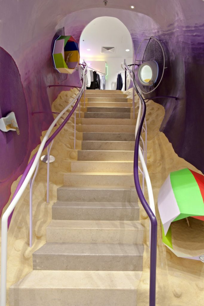 Biotopological Scale-Juggling Escalator, Dover Street Market New York